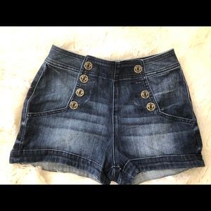 Express Sailor Button Denim Shorts. Size 0.